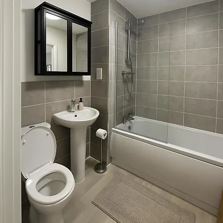 Glory Homes- City Centre Apartment , Sleeps 7 With Parking & Wifi Birmingham Exterior photo
