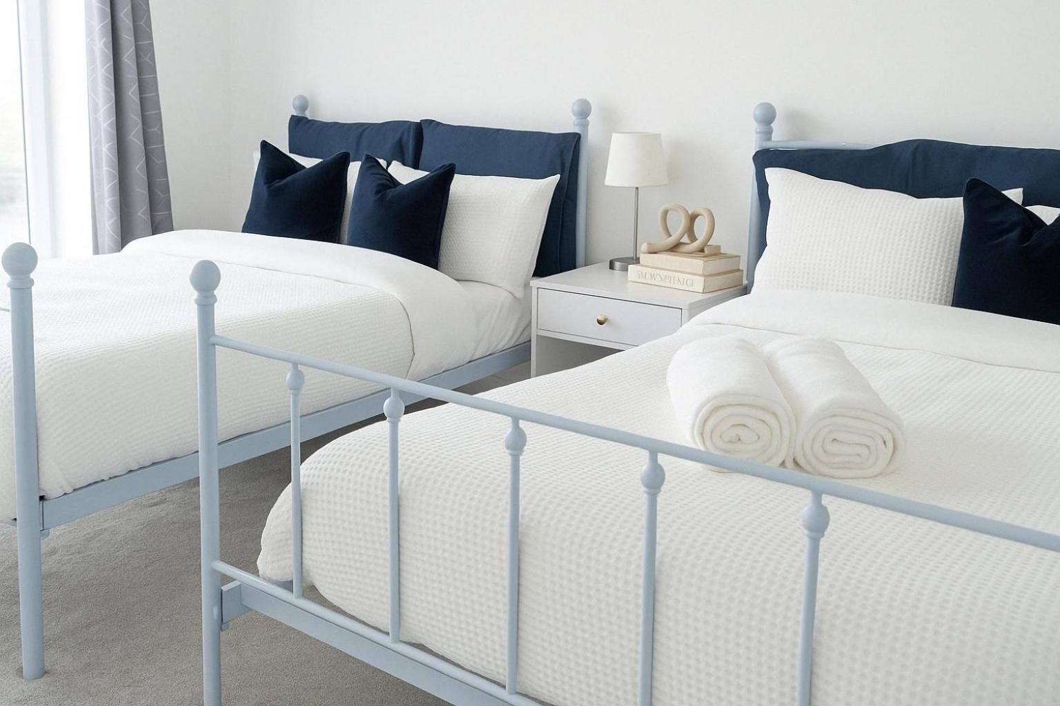 Glory Homes- Centre , Sleeps 7 With Parking & Wifi * Бирмингем